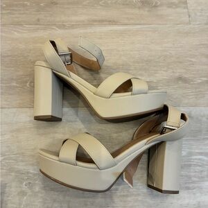 Sun + Stone Beige  WOMENS SIZE 7 Platform Heels